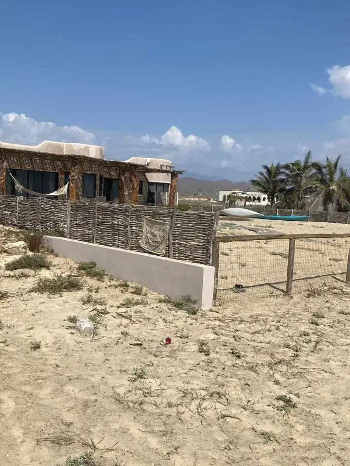 Some house next to the beach