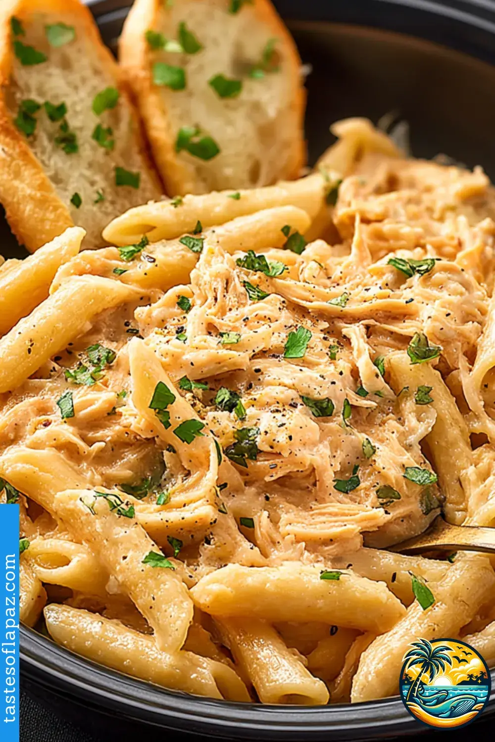 Slow Cooker Garlic Chicken Parmesan Pasta